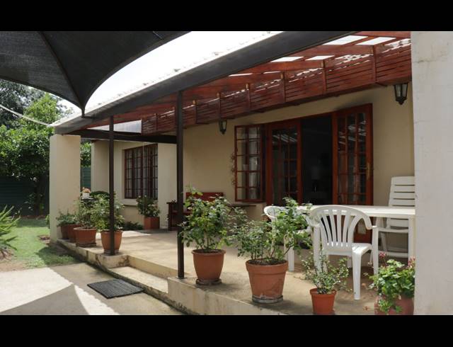 2 BEDROOM FLAT RENTED IN JORDAAN PARK
